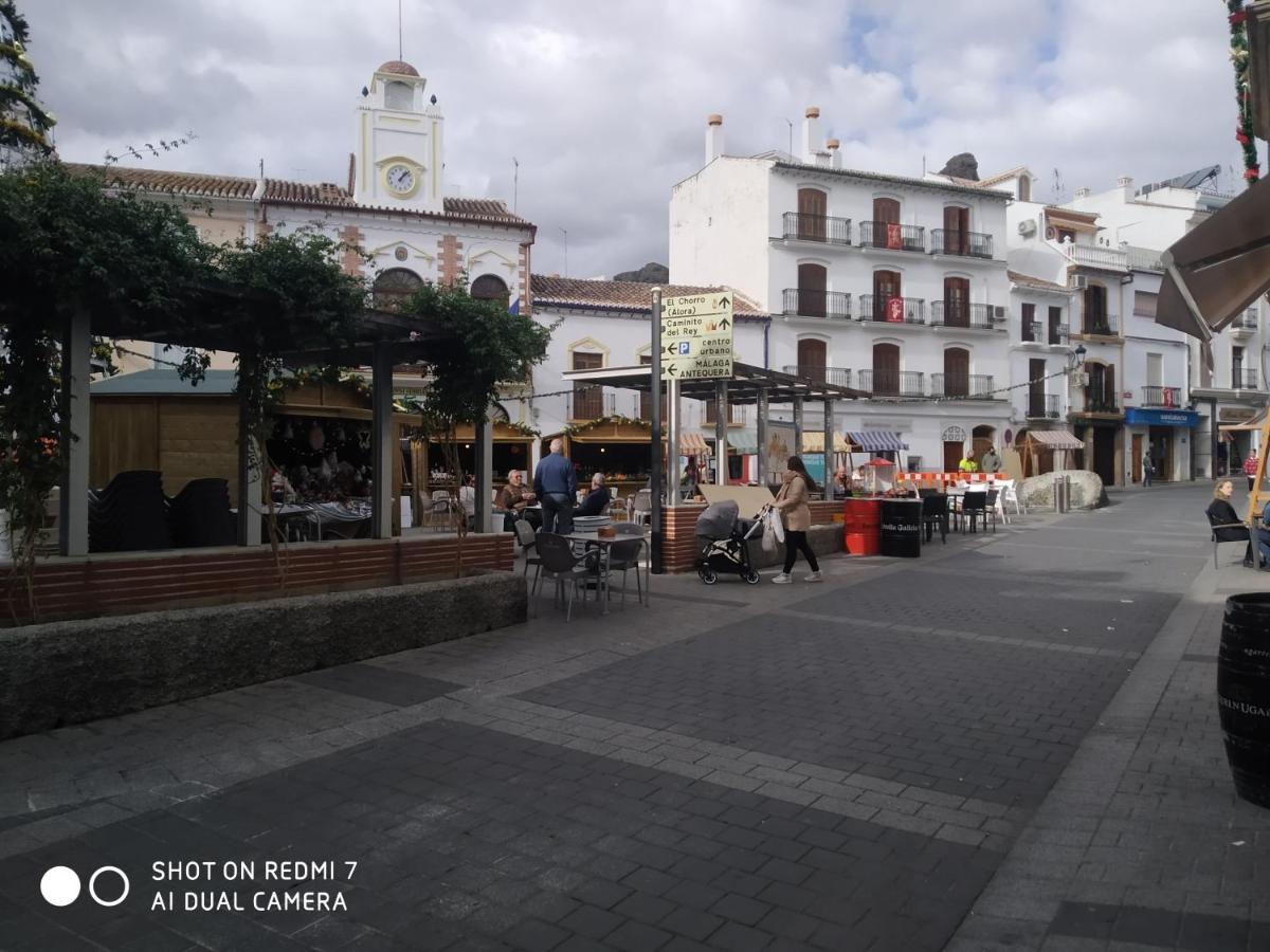 Alojamiento Alora Castillo Arabe Y Museo Exterior photo